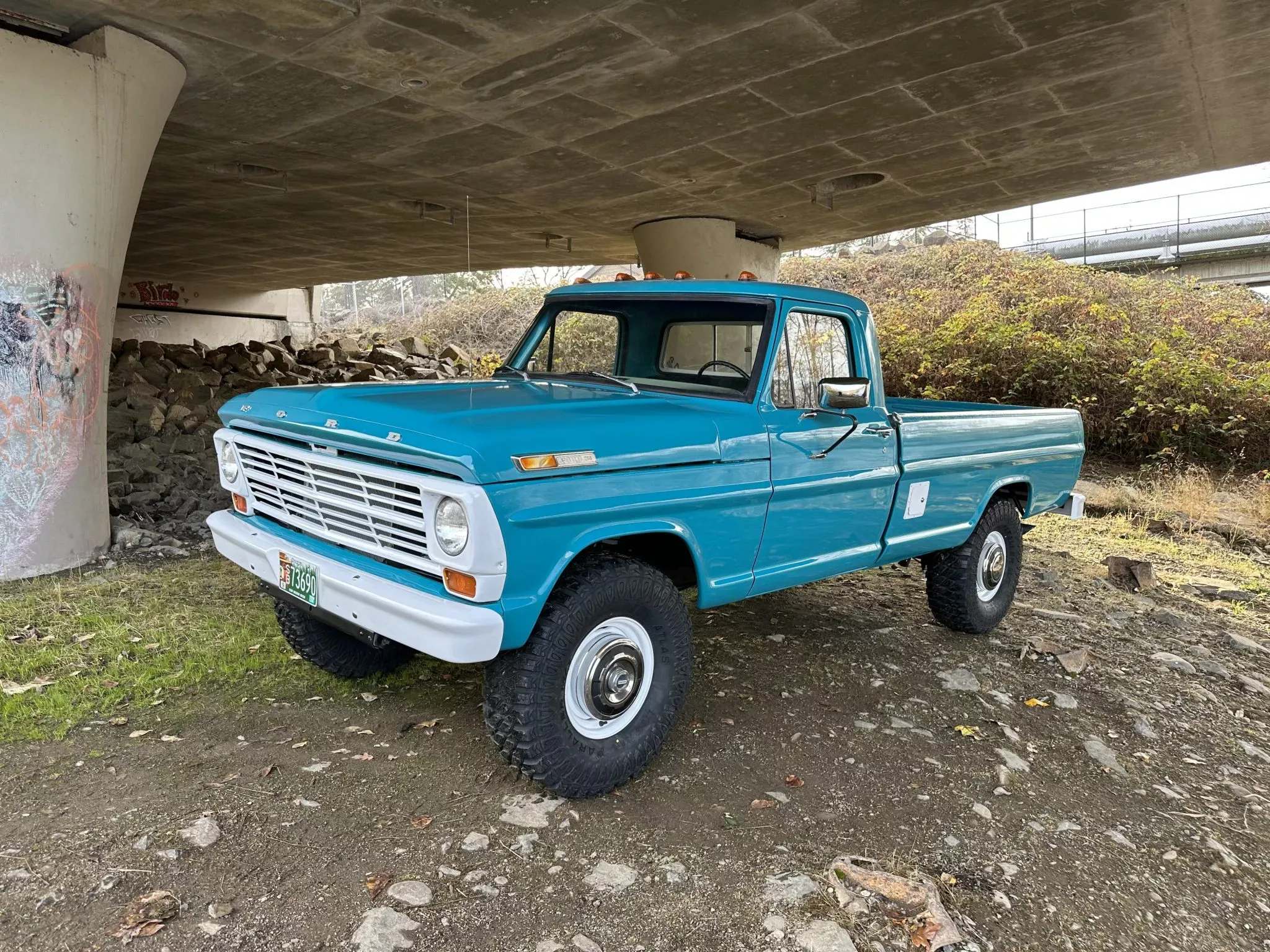 1969 Ford F-250: Güç, Stil ve Nostalji Bir Arada