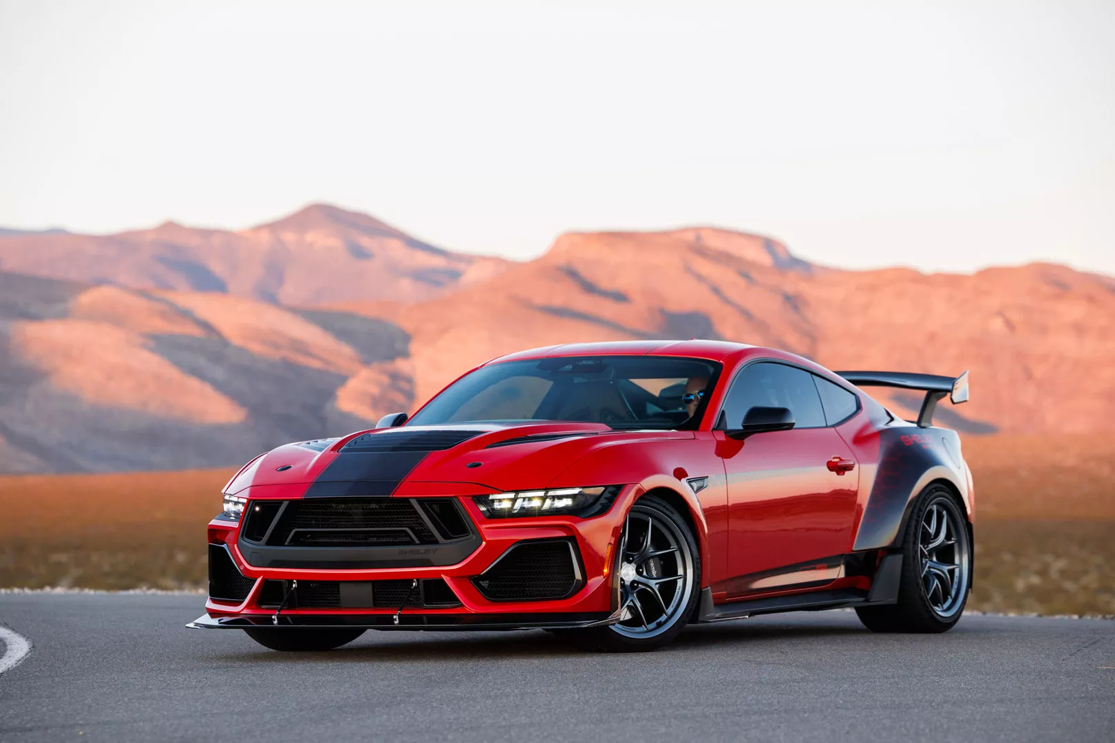 Ford Mustang Dark Horse Üzerine Kurulan Shelby Super Snake-R Tanıtıldı