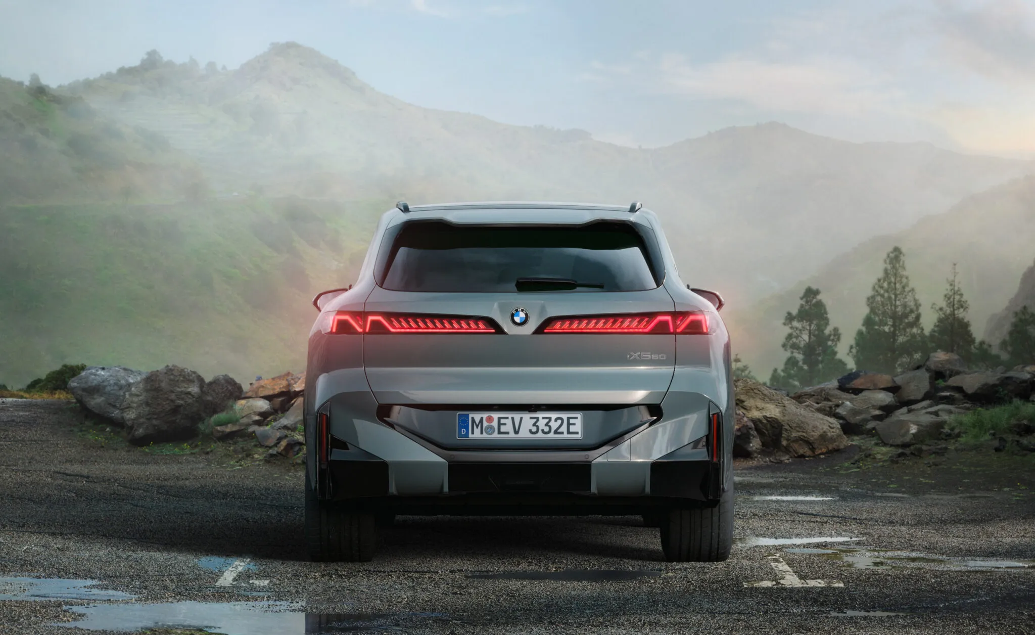 2027-BMW-iX5-60-00018-2048×1256